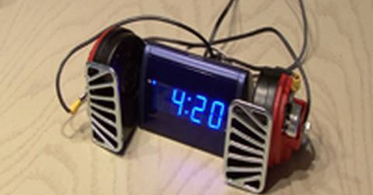 world-s-loudest-alarm-clock-voicetube