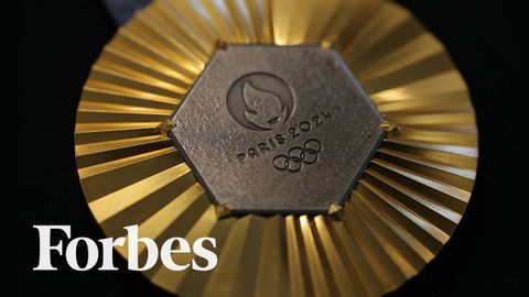 金メダルの価値は？オリンピック1位の選手に6桁の報酬を支払う国はどこか？ (How Much Is Winning Gold Worth? Here's Which Countries Pay Their First Place Olympians Six-Figures)