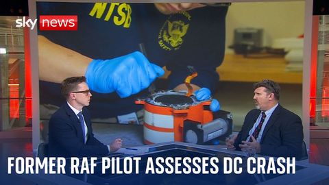 Former RAF helicopter pilot assesses Washington DC plane crash