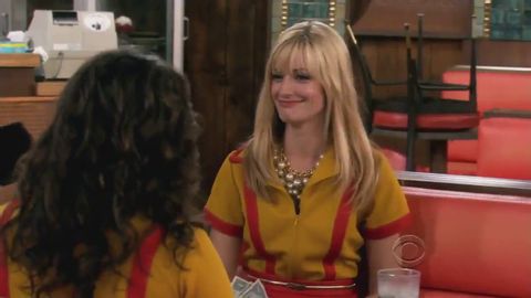 2ブローク・ガールズ - そして善意のストローク clip1 (2 Broke Girls – And Strokes of Goodwill clip1)