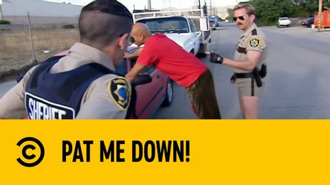 Pat Me Down！| Reno 911！| 非洲喜劇中心 (Pat Me Down! | Reno 911! | Comedy Central Africa)