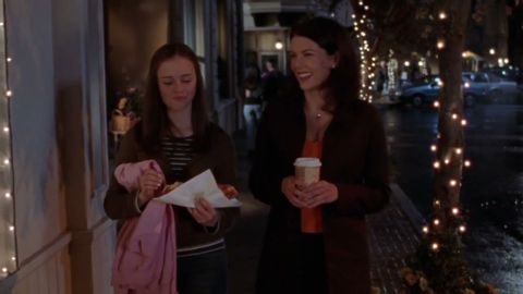 Gilmore Girls S01E02 clip 30