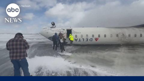 達美航空公司客機墜毀，包括一名兒童在內的 17 人被送往醫院 (17 people, including one child, taken to hospitals after Delta plane crash)