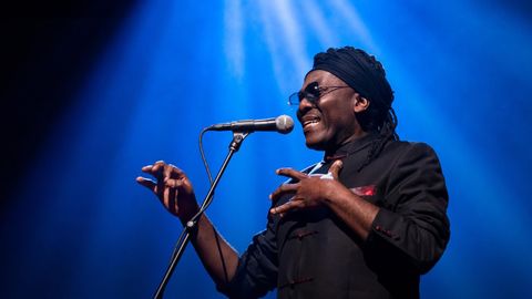 【TED】"Tumba La Nyama" / "Mulema" | Richard Bona