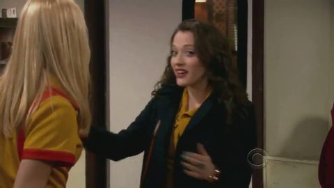 2ブローク・ガールズ - そしてクリップ6との出会い (2 Broke Girls – And How They Met clip6)