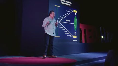 Entre pepenador y pandillero: ¿Qué es peor? | Héctor Castillo Berthier | TEDxHumaya