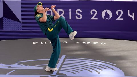 恥ずかしい」：オーストラリアの五輪ブレイクダンス「不発」パフォーマンス (‘Embarrassing’: Australia’s Olympic breakdancing ‘dud’ performance)