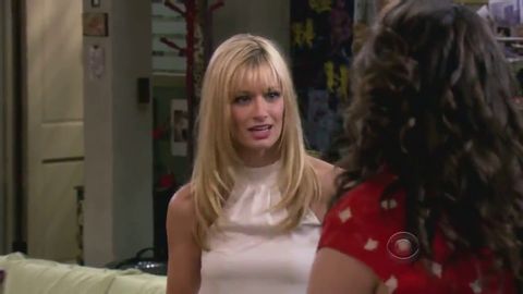 2 Broke Girls - And the Rich People Problems》片段2 (2 Broke Girls – And the Rich People Problems clip2)