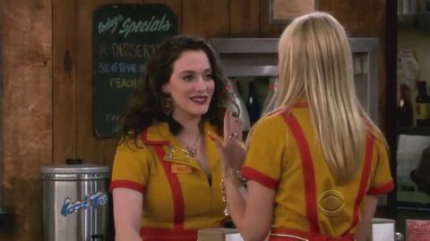 2 Broke Girls - そして、のれんのストローク clip6 (2 Broke Girls – And Strokes of Goodwill clip6)