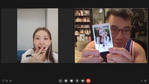 Nayeon Reacts To My Nayeon Polaroid (ABCD Promotions Gift) | Video Call Event