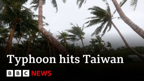 臺灣遭受超強颱風 "孔雀 "襲擊 | 英國廣播公司新聞 (Taiwan hit by super typhoon Kong-rey | BBC News)