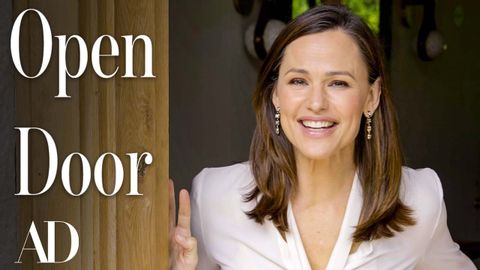 ジェニファー・ガーナーの農場風L.A.ホーム｜オープンドア｜アーキテクチュラル・ダイジェスト (Inside Jennifer Garner’s Farm-Style L.A. Home | Open Door | Architectural Digest)