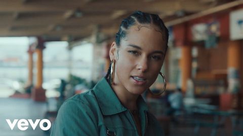 アリシア・キーズ - アンダードッグ（公式ビデオ） (Alicia Keys - Underdog (Official Video))