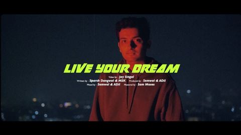 Sparsh Dangwal - 夢を生きる（公式リリック・ヴィジュアライザー） (Sparsh Dangwal - Live Your Dream (Official Lyric Visualiser))