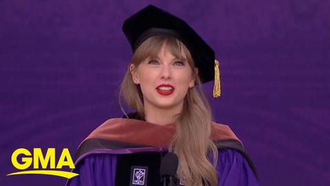 永遠不要為嘗試而羞愧泰勒-斯威夫特（Taylor Swift）在畢業典禮致辭中告訴2022屆學生 l GMA ('Never be ashamed of trying': Taylor Swift tells Class of 2022 in commencement speech l GMA)